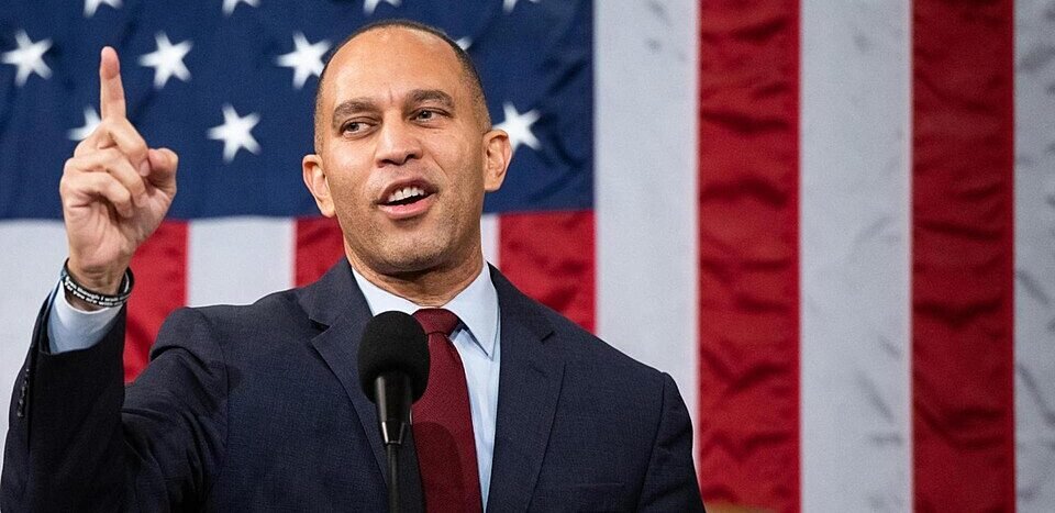House Democratic Leader Hakeem Jeffries speaking to supporters during a campaign event.